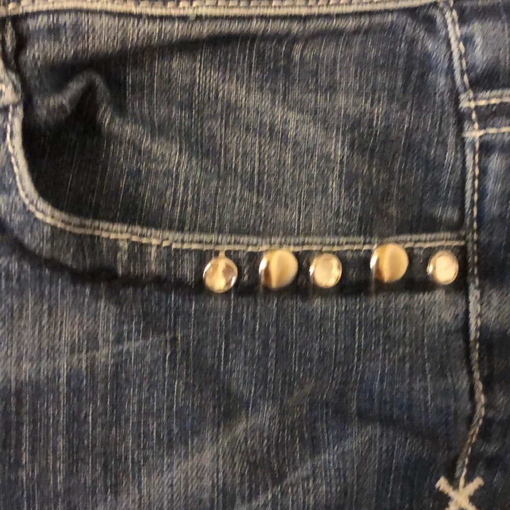 Capris - Picture 3 of 4